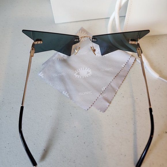 ISLY NYC Sunglasses \